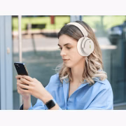 Edifier H9